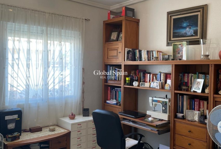 Wiederverkauf - VILLA -
CIUDAD QUESADA