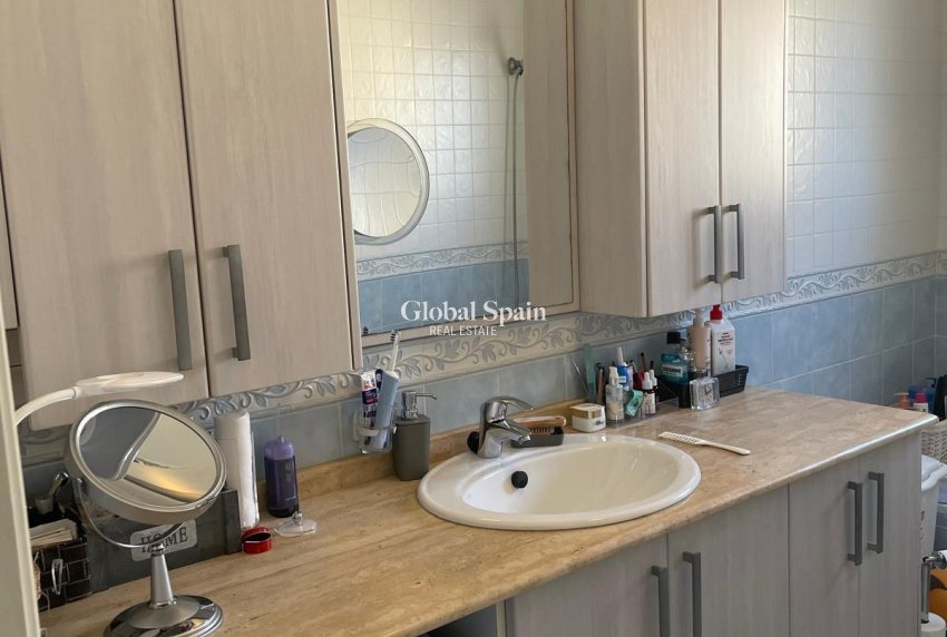 Wiederverkauf - VILLA -
CIUDAD QUESADA