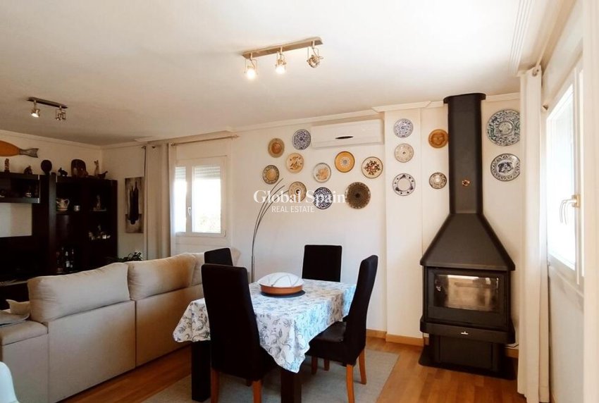 Wiederverkauf - VILLA -
CIUDAD QUESADA