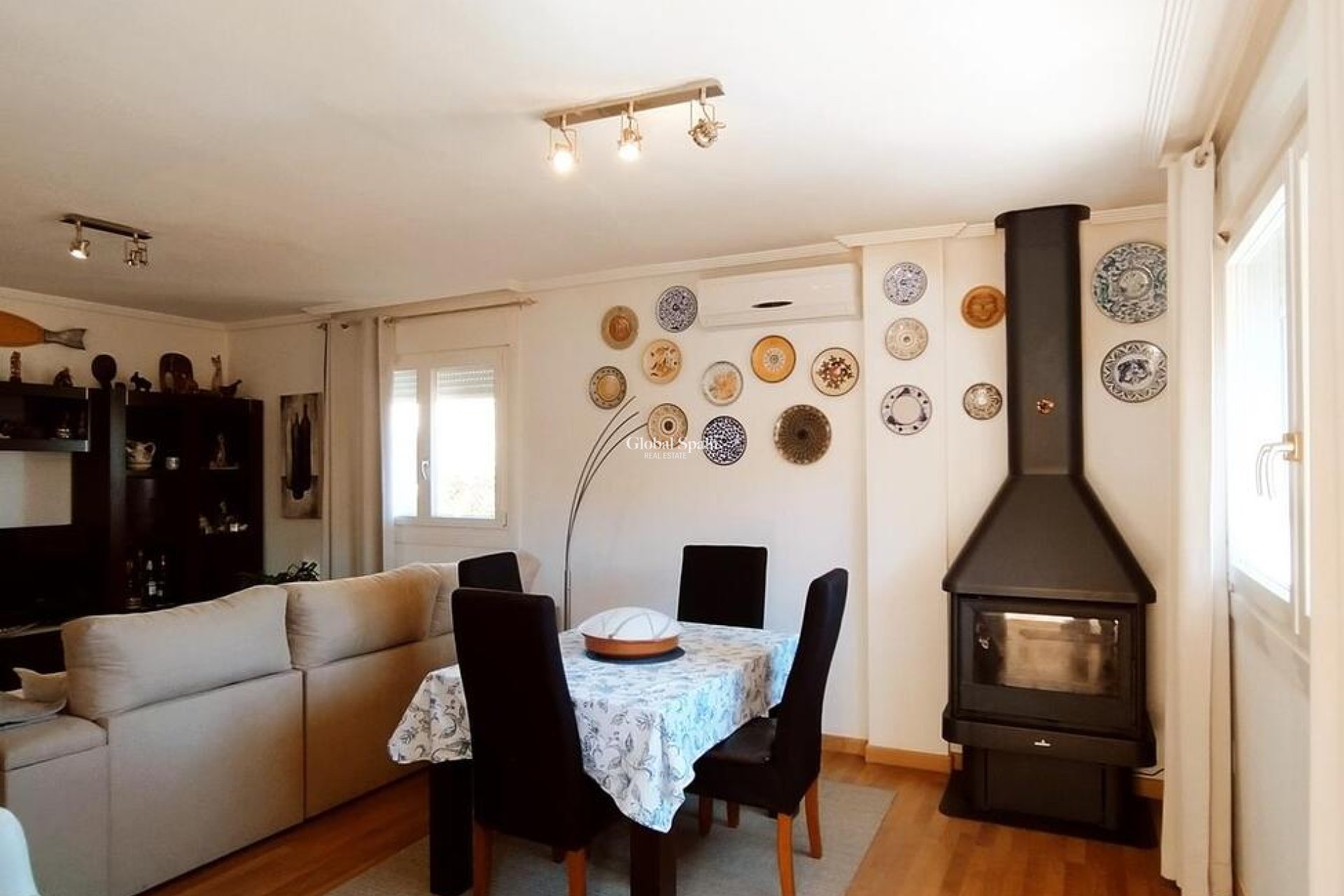 Wiederverkauf - VILLA -
CIUDAD QUESADA