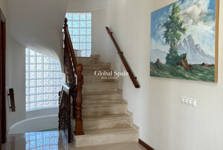 Wiederverkauf - VILLA -
CIUDAD QUESADA