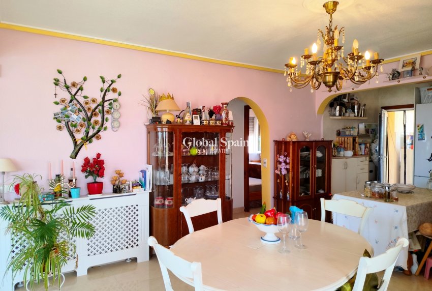 Wiederverkauf - VILLA -
CIUDAD QUESADA