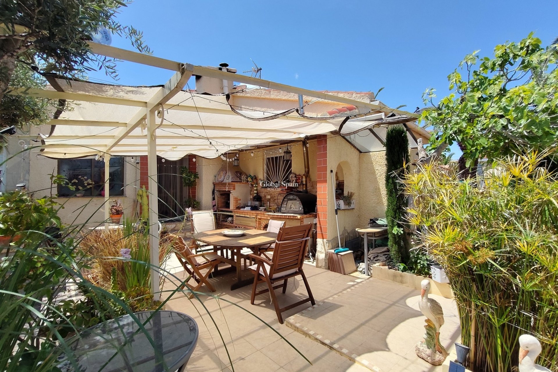 Wiederverkauf - VILLA -
CIUDAD QUESADA