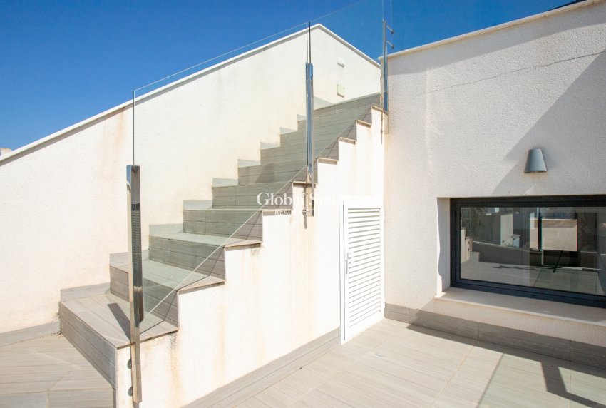 Wiederverkauf - VILLA -
CIUDAD QUESADA