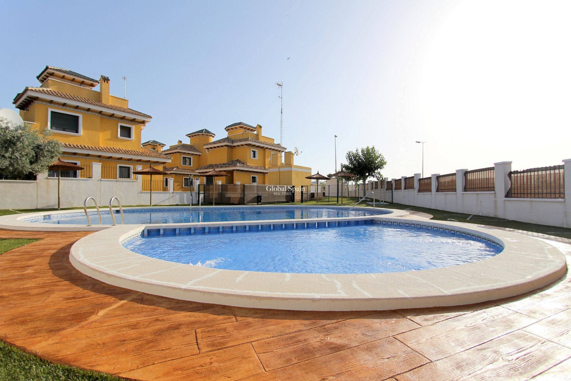 Wiederverkauf - VILLA -
CIUDAD QUESADA