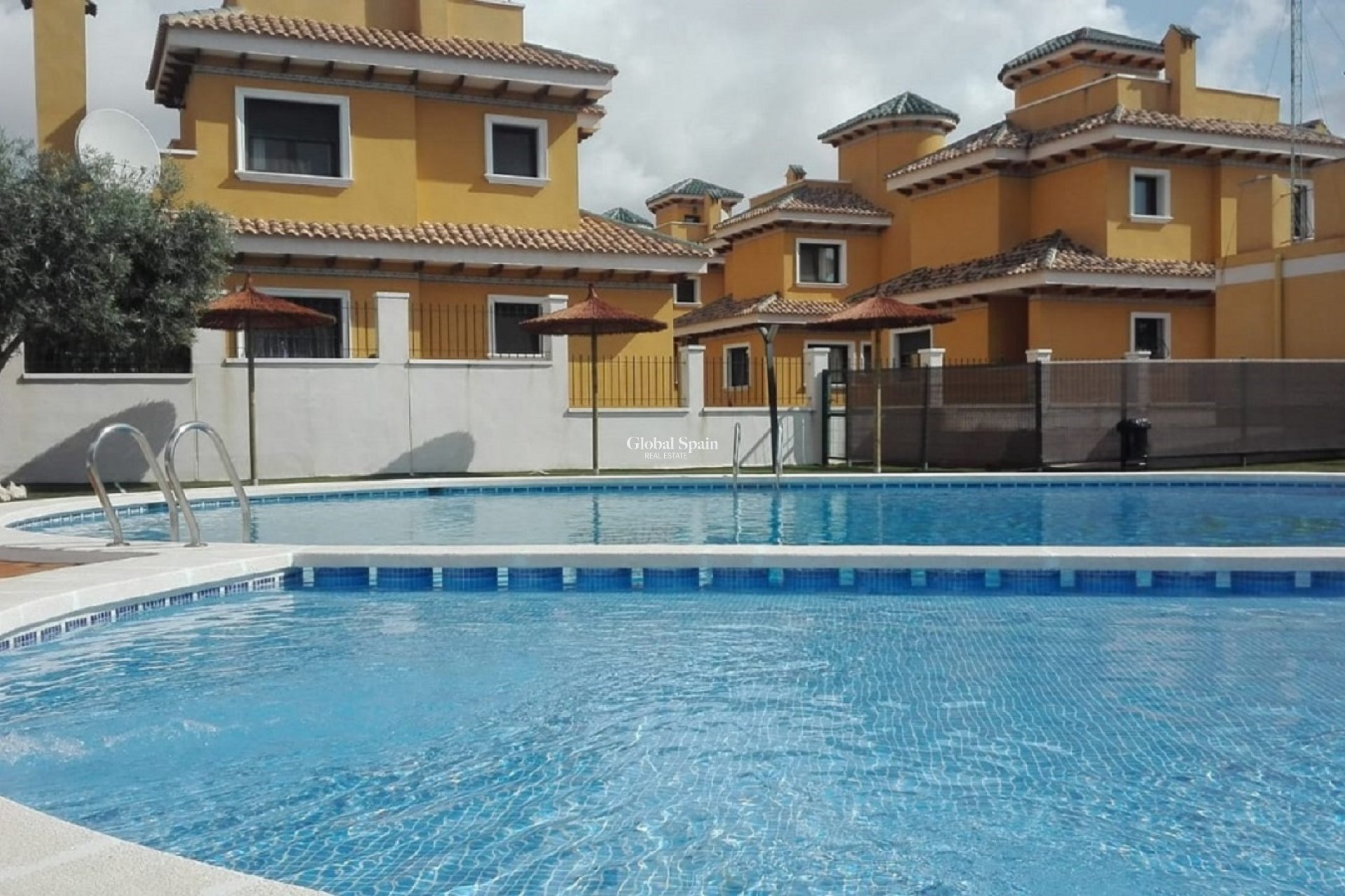 Wiederverkauf - VILLA -
CIUDAD QUESADA