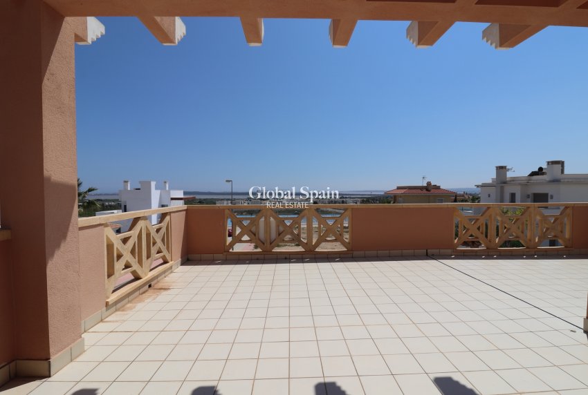 Wiederverkauf - VILLA -
CIUDAD QUESADA