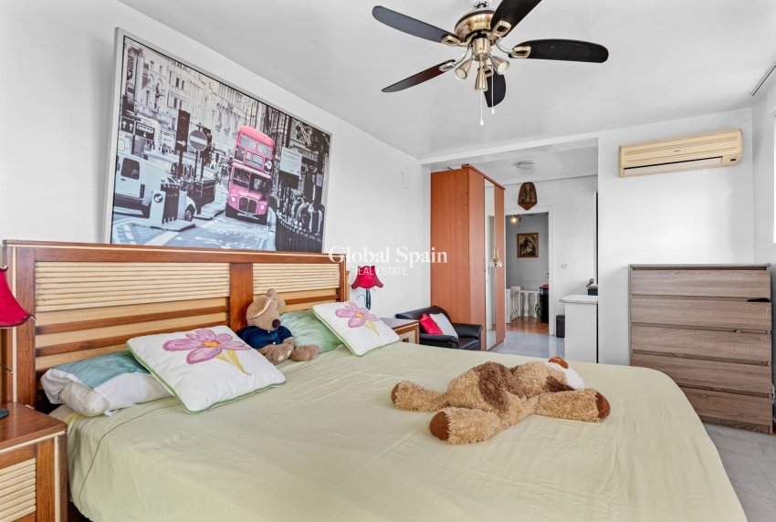 Wiederverkauf - Villa -
CIUDAD QUESADA