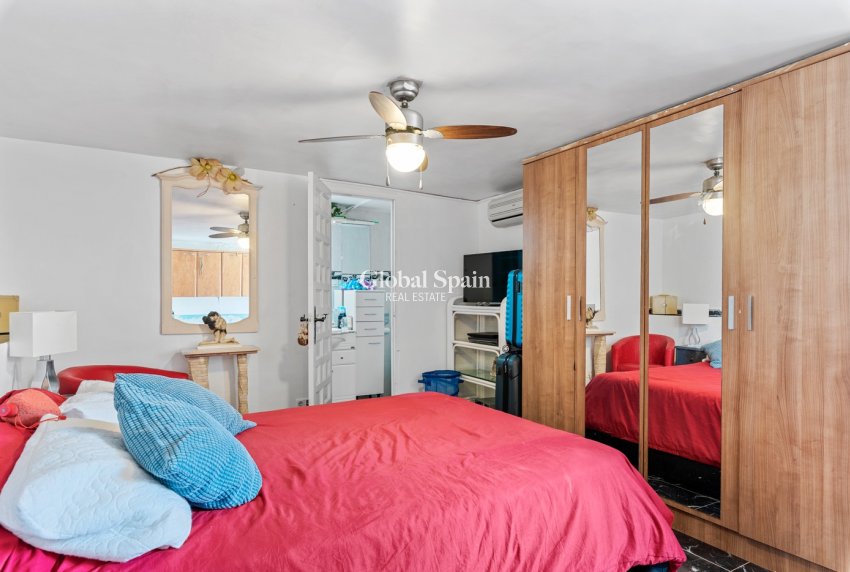 Wiederverkauf - Villa -
CIUDAD QUESADA