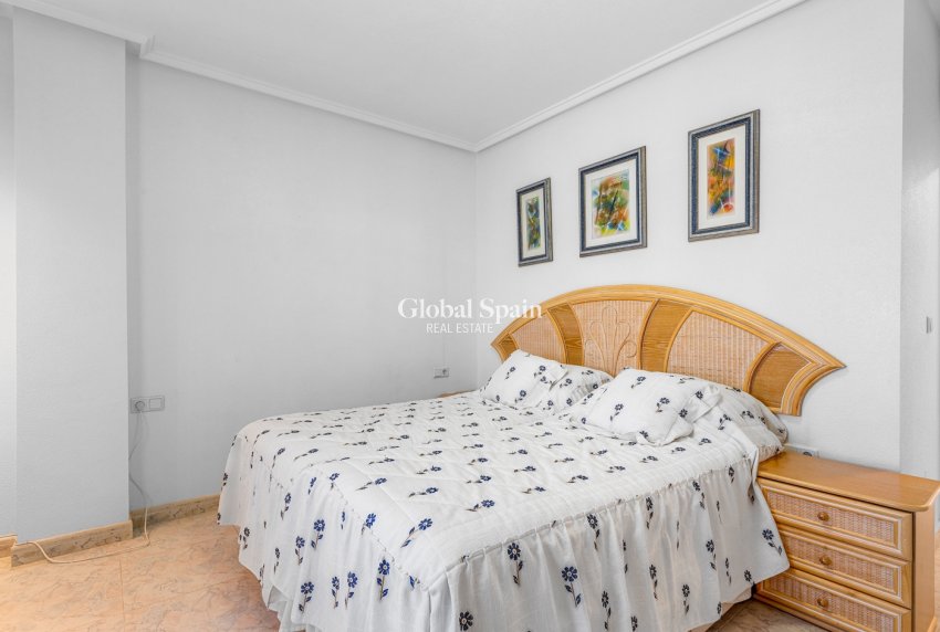 Wiederverkauf - VILLA -
CIUDAD QUESADA