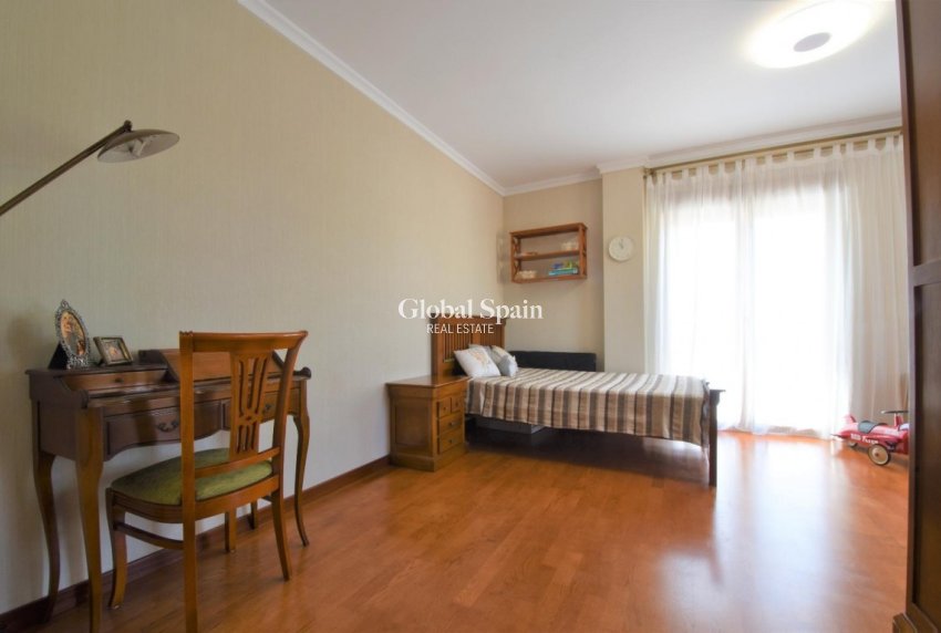 Wiederverkauf - Villa -
CIUDAD QUESADA