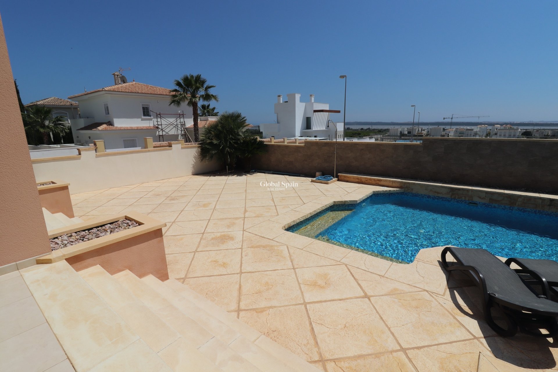 Wiederverkauf - VILLA -
CIUDAD QUESADA