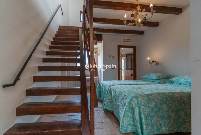 Wiederverkauf - Villa -
Costa Blanca - Orihuela Costa