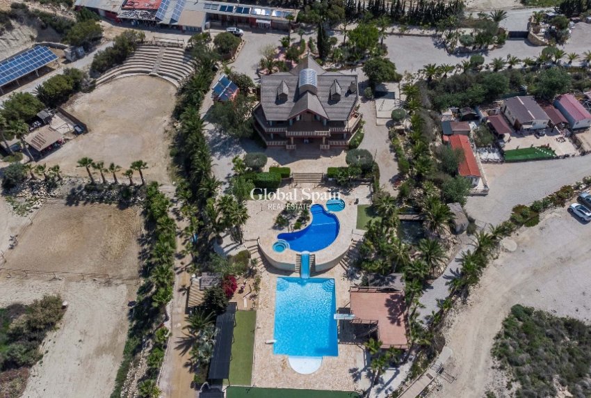 Wiederverkauf - Villa -
Costa Blanca - Orihuela Costa