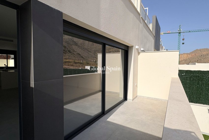 Wiederverkauf - VILLA -
COX - Costa Blanca