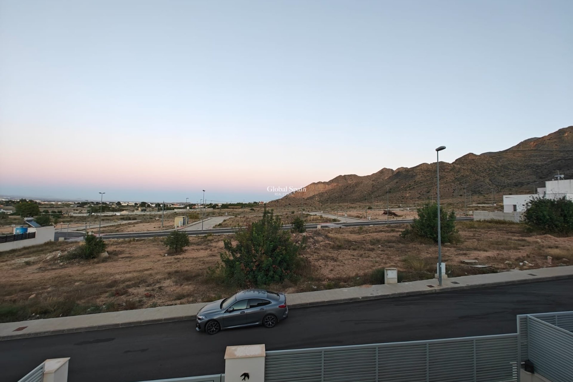 Wiederverkauf - VILLA -
COX - Cox