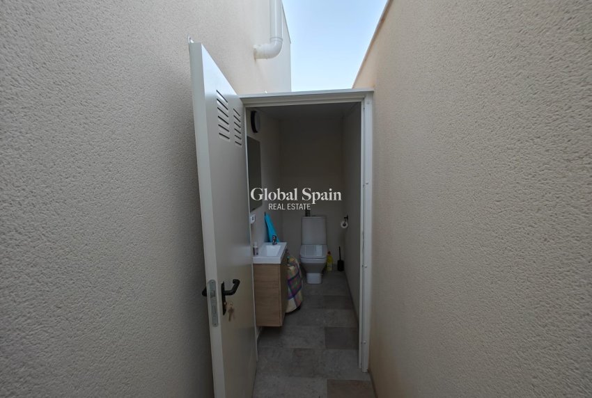 Wiederverkauf - VILLA -
COX - Cox