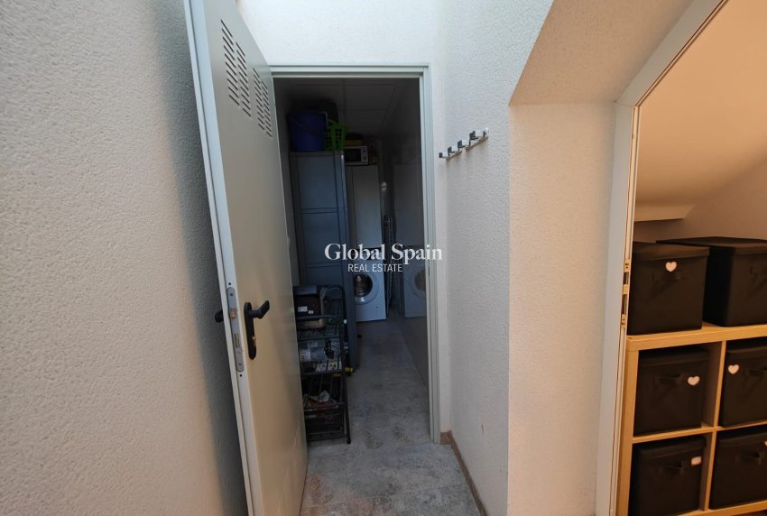 Wiederverkauf - VILLA -
COX - Cox