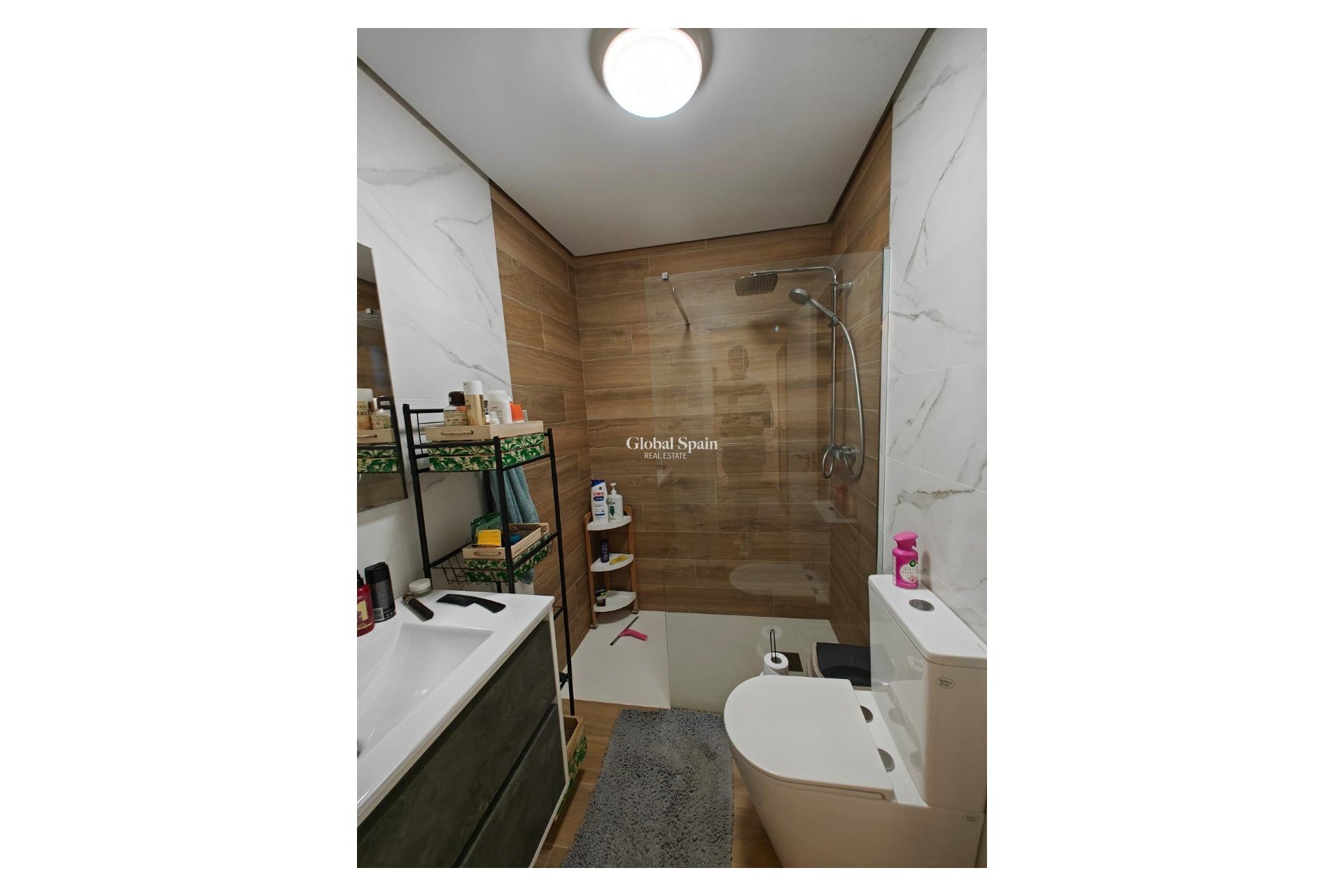 Wiederverkauf - VILLA -
COX - Cox