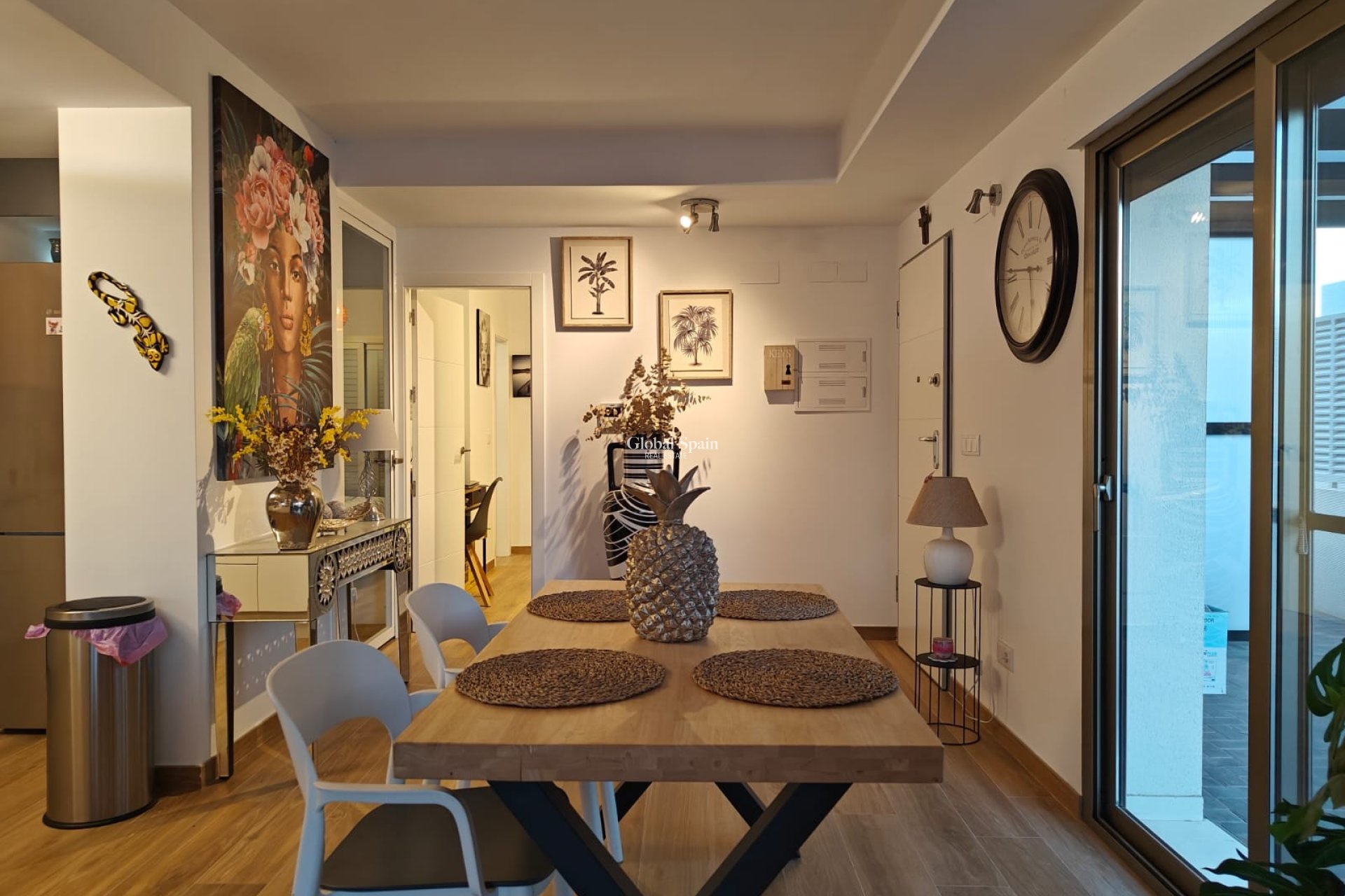 Wiederverkauf - VILLA -
COX - Cox