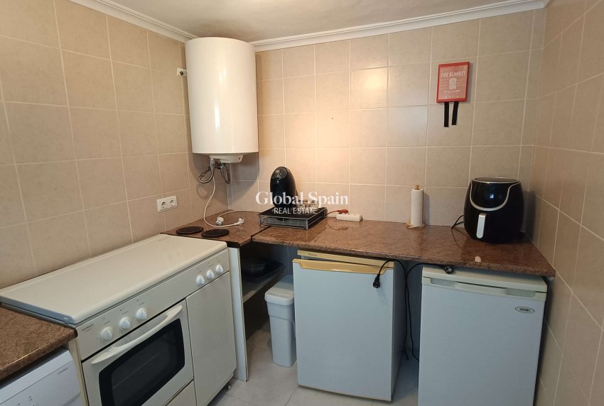 Wiederverkauf - VILLA -
CREVILLENTE - Inland