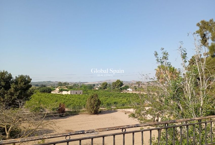 Wiederverkauf - VILLA -
DAYA NUEVA - Costa Blanca