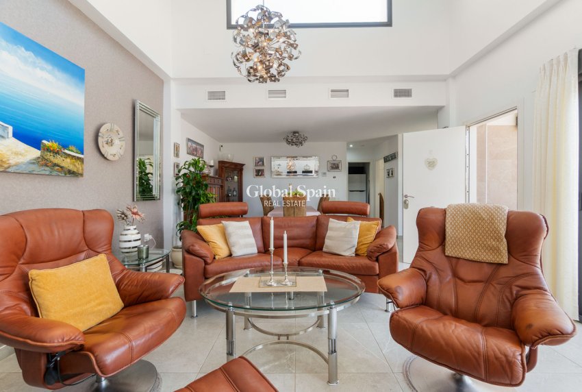 Wiederverkauf - VILLA -
DAYA NUEVA - Costa Blanca