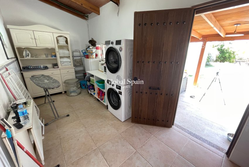 Wiederverkauf - VILLA -
DAYA NUEVA - Costa Blanca