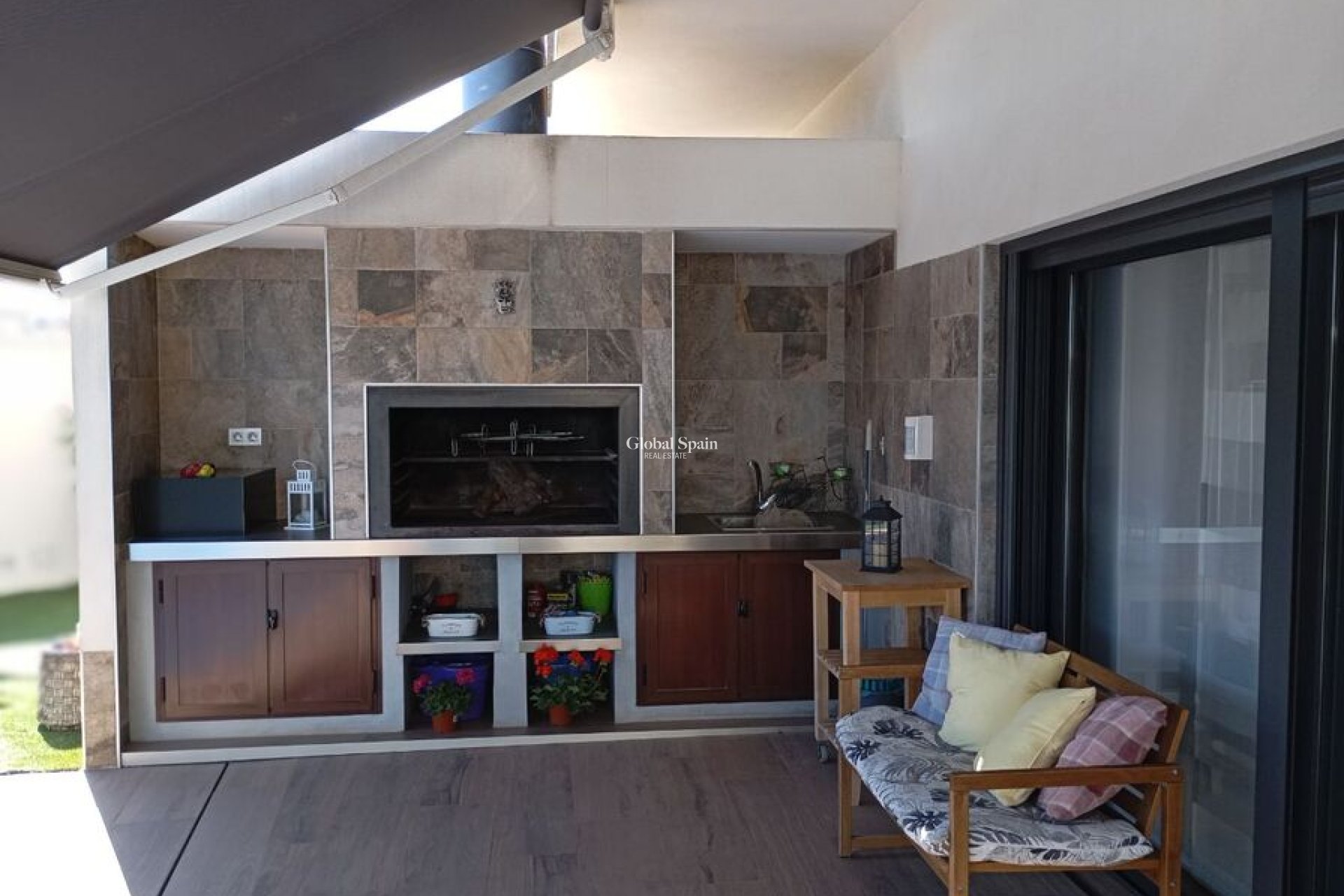 Wiederverkauf - VILLA -
DAYA NUEVA - Costa Blanca
