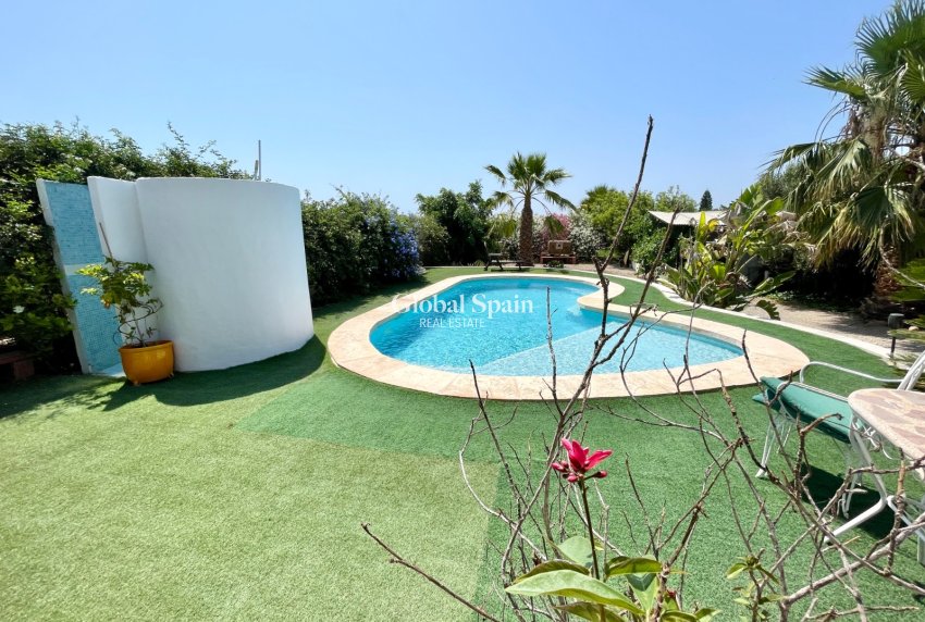 Wiederverkauf - VILLA -
DAYA NUEVA - Costa Blanca