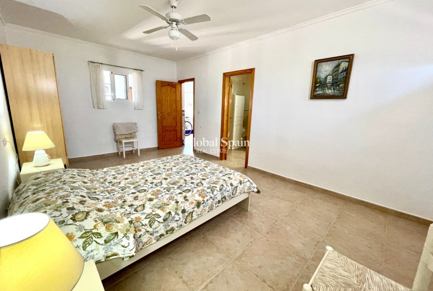Wiederverkauf - VILLA -
DAYA NUEVA - Costa Blanca
