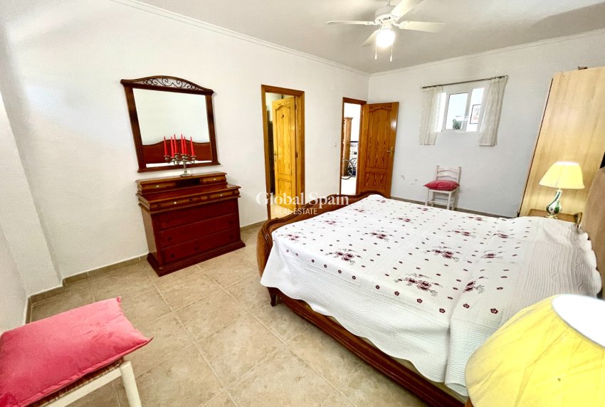 Wiederverkauf - VILLA -
DAYA NUEVA - Costa Blanca