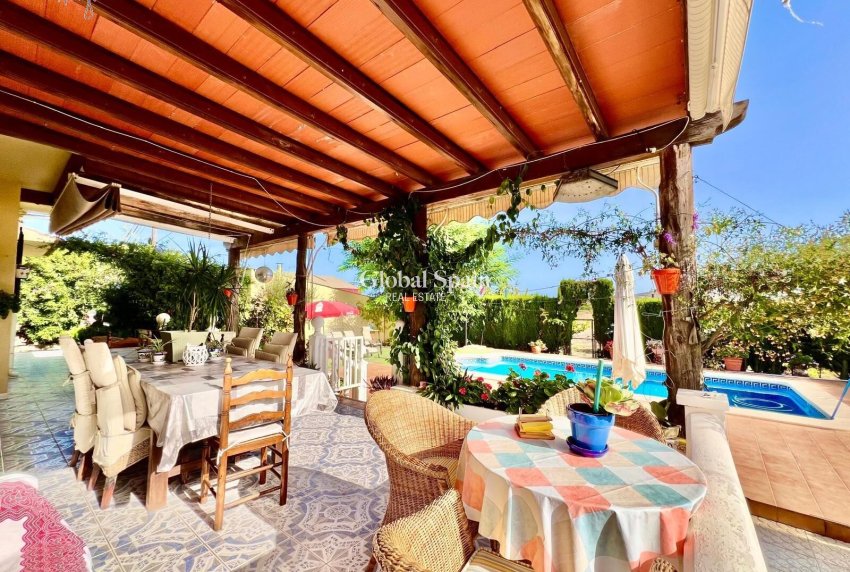 Wiederverkauf - VILLA -
DAYA VIEJA - Costa Blanca Sur