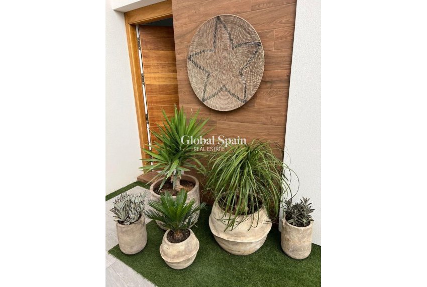 Wiederverkauf - VILLA -
DAYA VIEJA - Costa Blanca