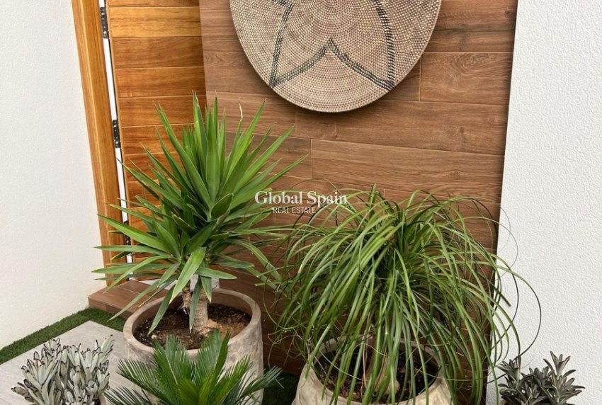 Wiederverkauf - VILLA -
DAYA VIEJA - Costa Blanca