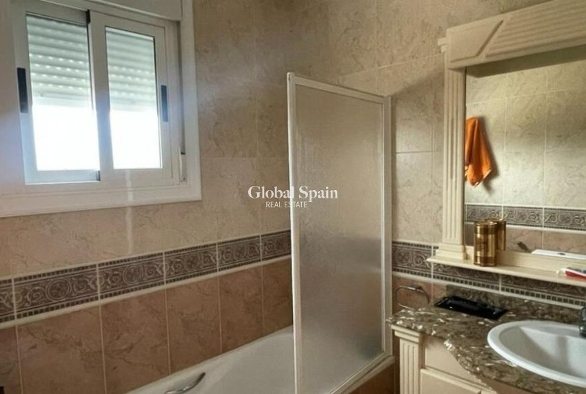 Wiederverkauf - VILLA -
DAYA VIEJA - Costa Blanca