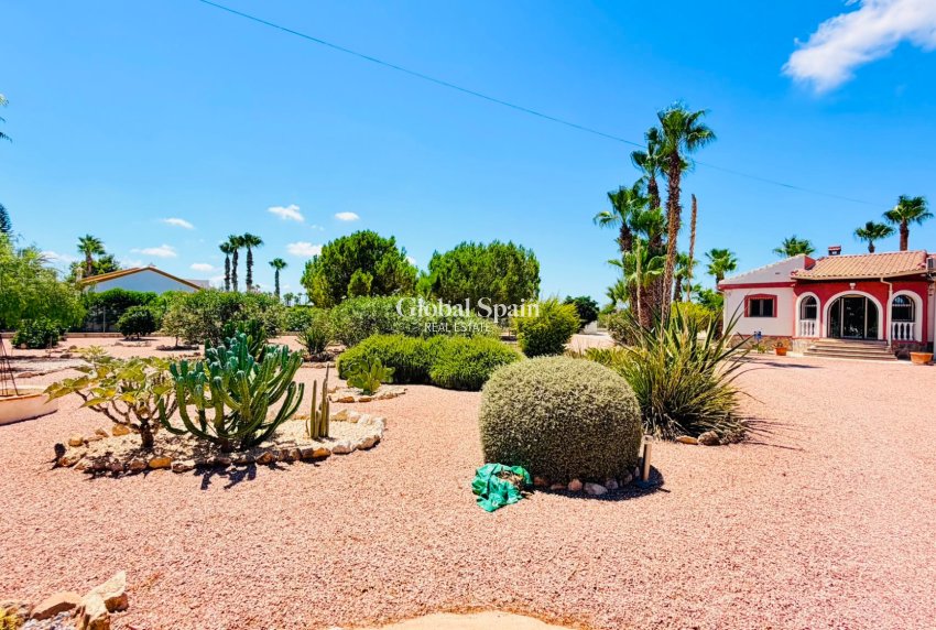 Wiederverkauf - VILLA -
DAYA VIEJA - Costa Blanca