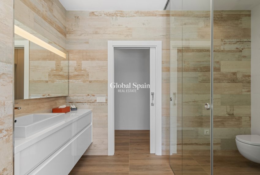 Wiederverkauf - VILLA -
DEHESA DE CAMPOAMOR - Costa Blanca