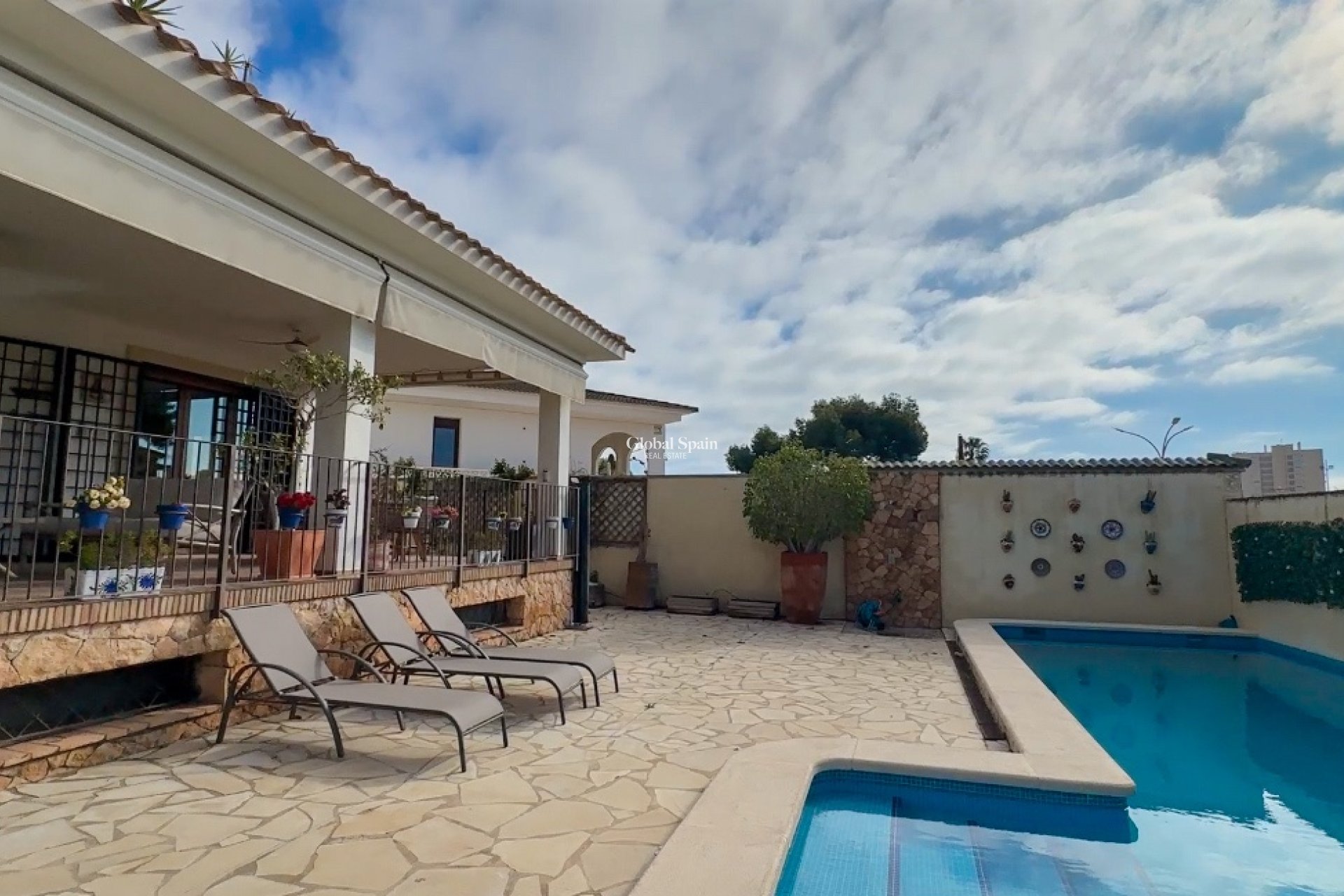 Wiederverkauf - VILLA -
DEHESA DE CAMPOAMOR - Costa Blanca