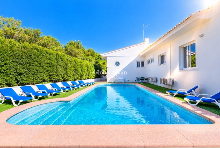Wiederverkauf - VILLA -
DEHESA DE CAMPOAMOR - Costa Blanca
