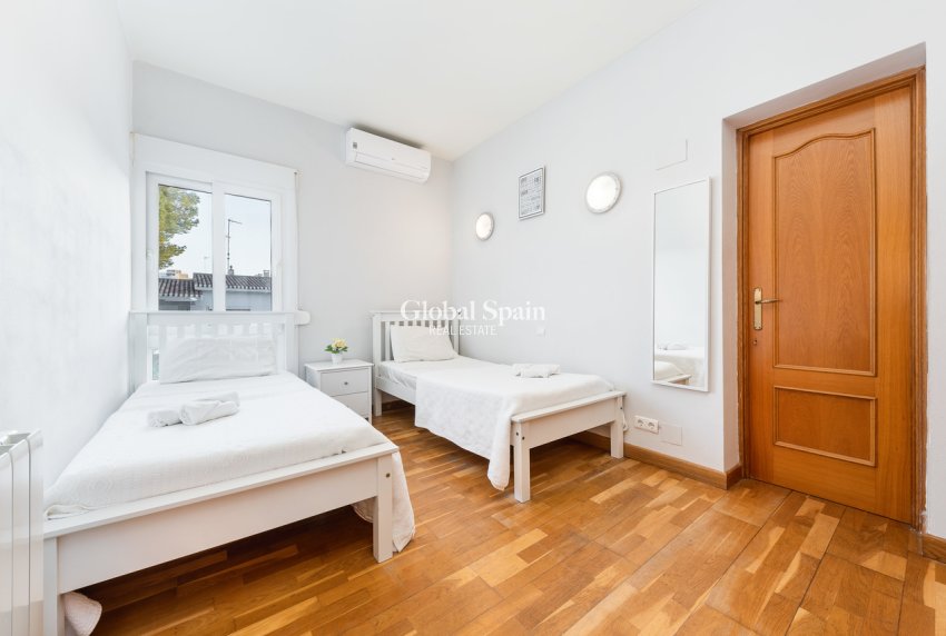 Wiederverkauf - VILLA -
DEHESA DE CAMPOAMOR - Costa Blanca