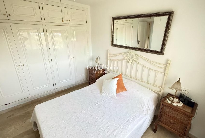 Wiederverkauf - VILLA -
DEHESA DE CAMPOAMOR - Costa Blanca
