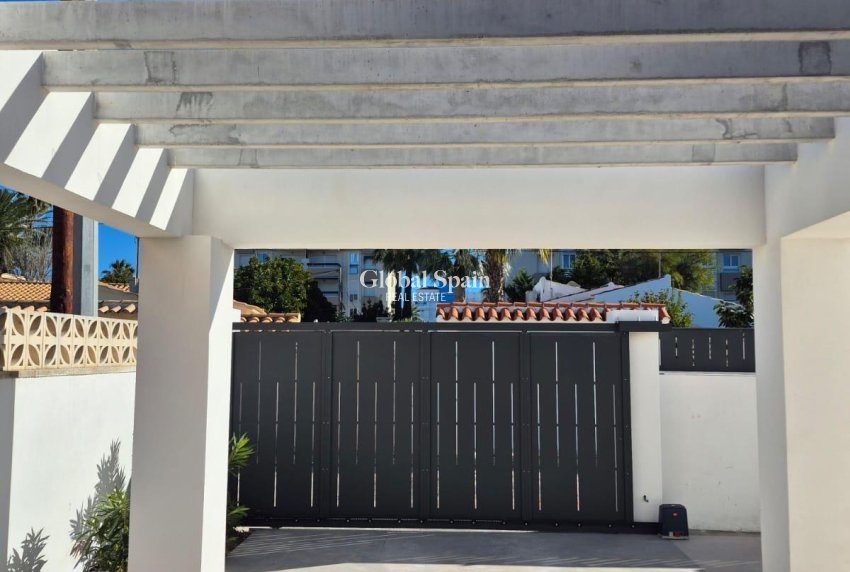 Wiederverkauf - VILLA -
DENIA - Costa Blanca