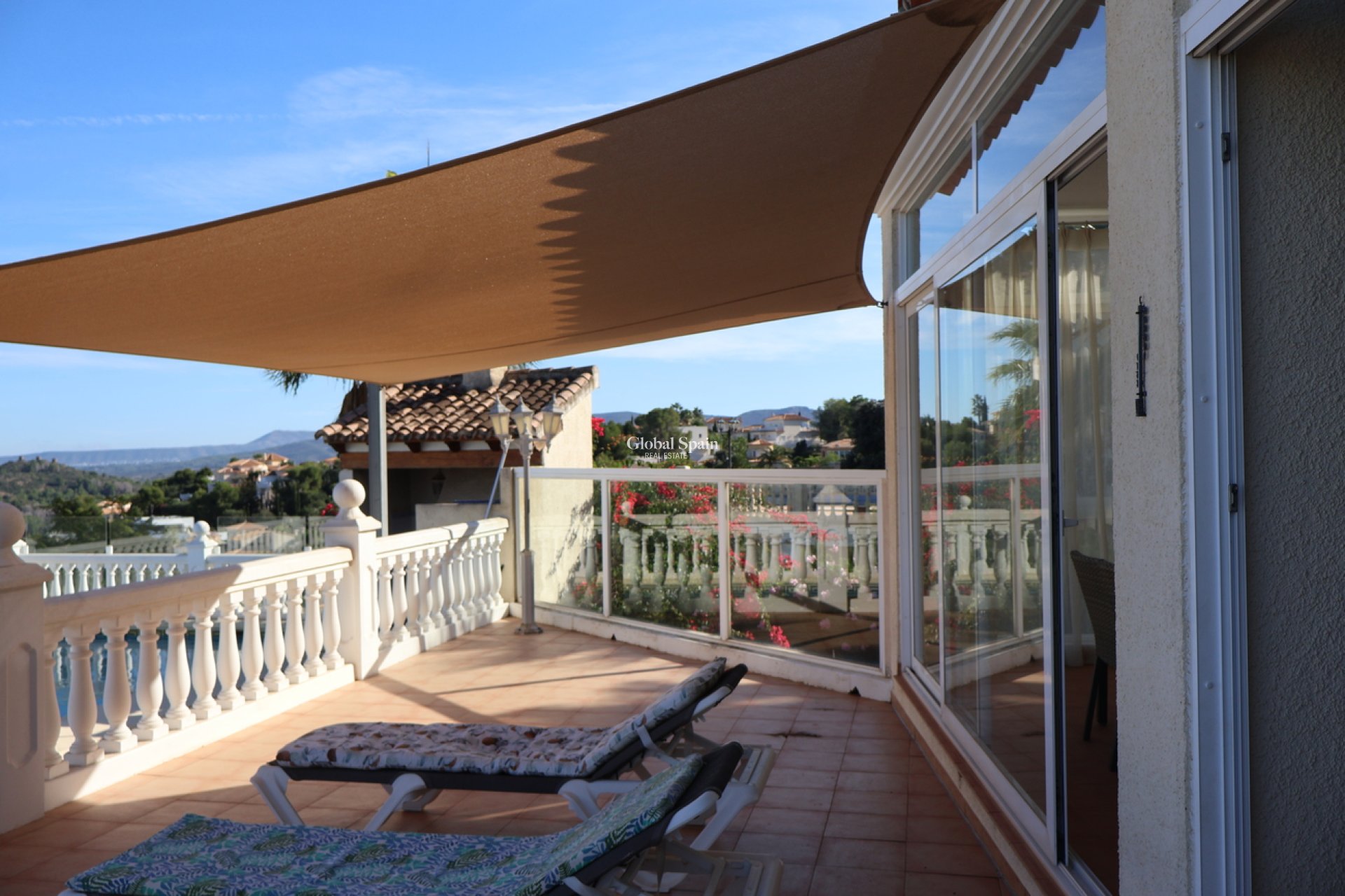 Wiederverkauf - VILLA -
DENIA - Inland