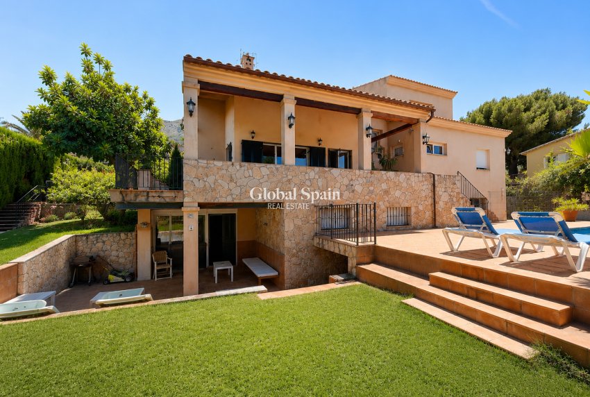 Wiederverkauf - VILLA -
DENIA - Montgó