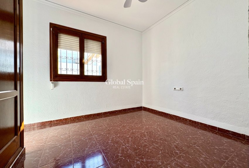 Wiederverkauf - VILLA -
DENIA - Montgó