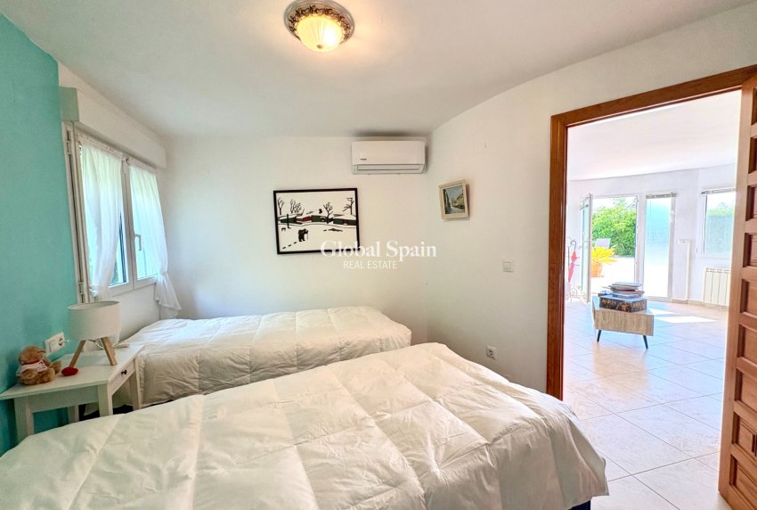 Wiederverkauf - VILLA -
DENIA - Montgó