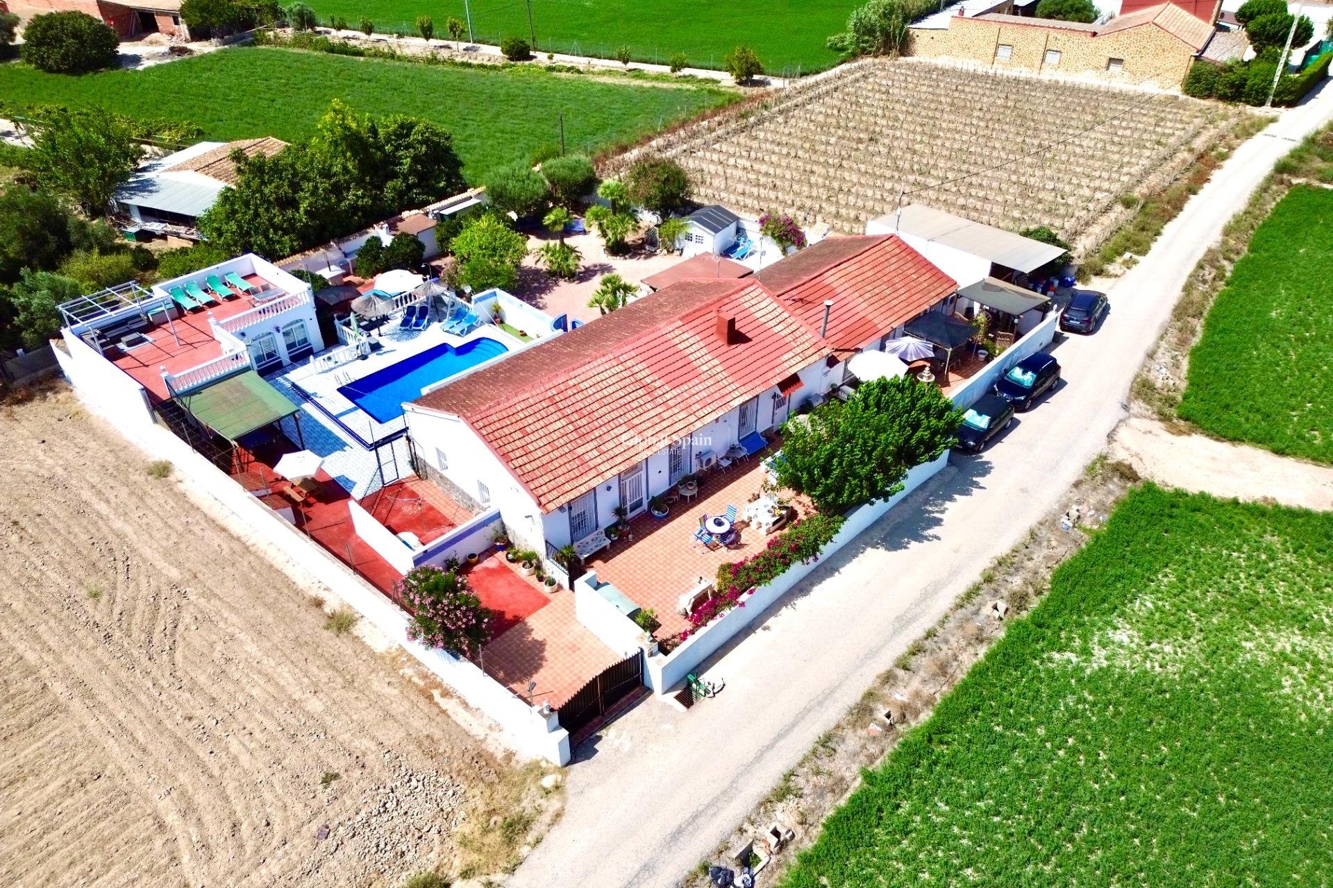 Wiederverkauf - VILLA -
DOLORES - Comunidad Valenciana