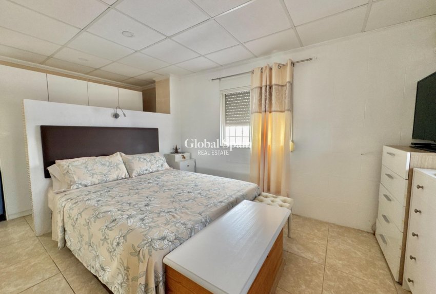 Wiederverkauf - VILLA -
DOLORES - Comunidad Valenciana
