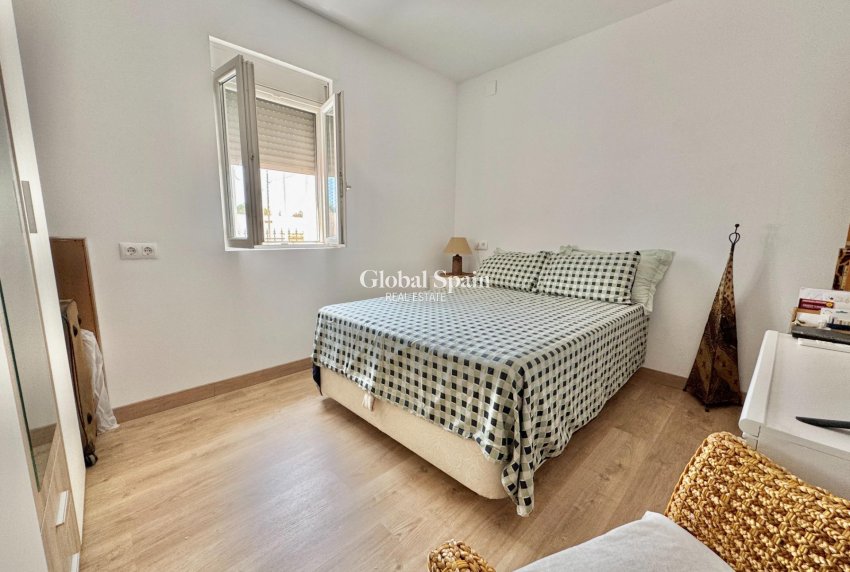 Wiederverkauf - VILLA -
DOLORES - Comunidad Valenciana